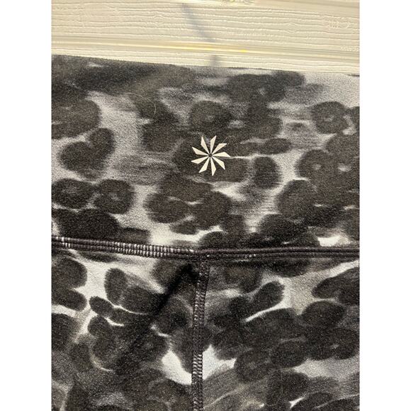 Women’s Athleta‎ Cropped Leggings - Picture 4 of 4